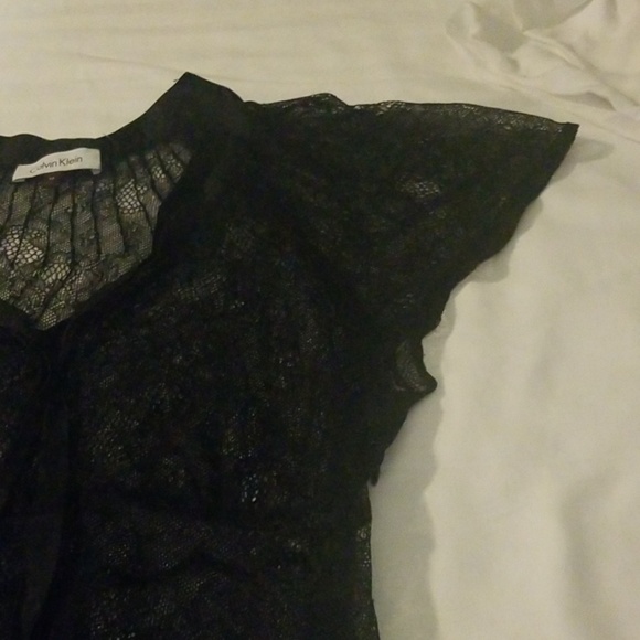 Calvin Klein Top - Picture 3 of 3